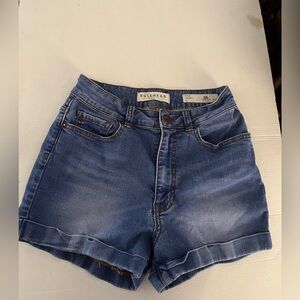 Bullhead denim company mom shorts. Size 3.